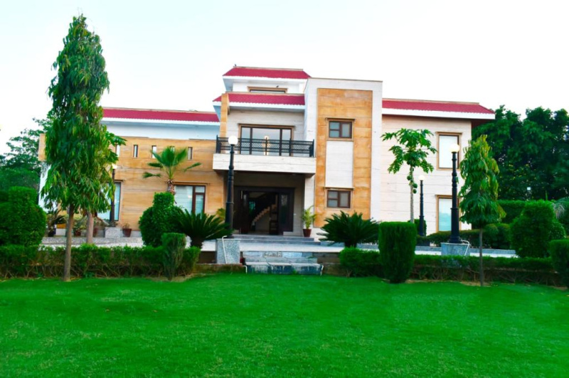 5 BHK Farm House 1 Acre for Sale in Fatehpur Beri, Delhi
