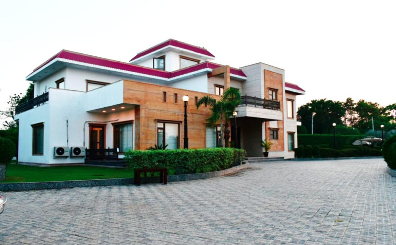 5 BHK Farm House 1 Acre for Sale in Fatehpur Beri, Delhi