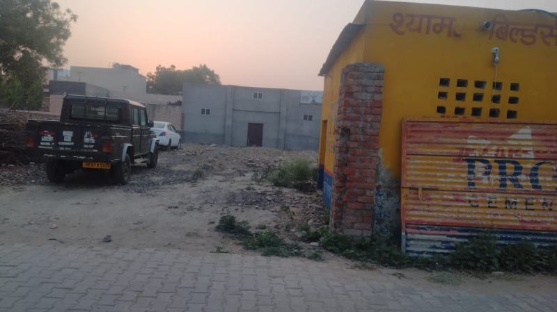  3000 Sq. Yards Business Center for Sale in Honda Chowk, Sector 33, Gurgaon