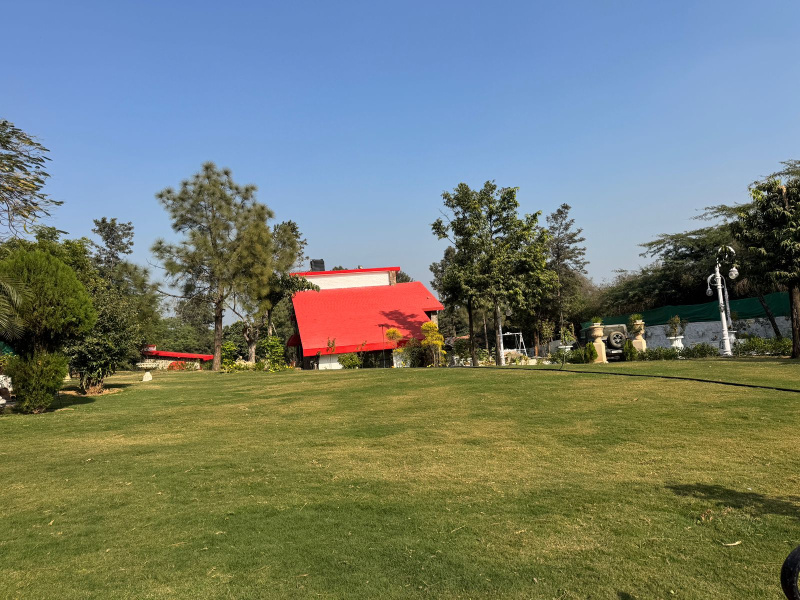 1 RK 2 Acre Farm House for Sale in Ansal Palam Vihar, Gurgaon