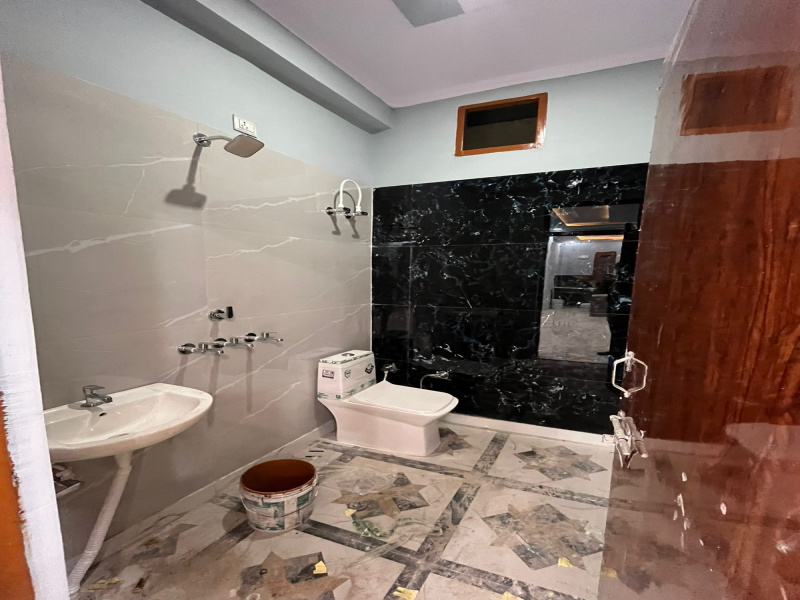 4 BHK Apartment 80 Sq. Yards for Sale in Govindpuram, Ghaziabad
