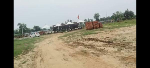  Commercial Land 10000 Sq. Yards for Sale in Garhmukteshwar, Hapur