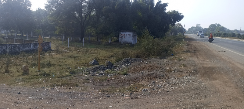  Commercial Land 8400 Sq.ft. for Sale in Huzur, Rewa