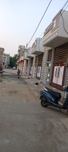  Commercial Land 1000 Sq.ft. for Sale in Mohan Road, Lucknow