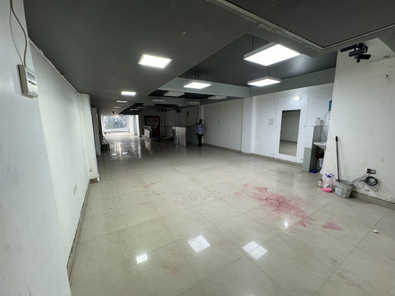  Commercial Shop 4000 Sq.ft. for Rent in Kankarbagh, Patna