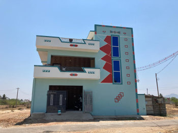 2 BHK House for Rent in Erayangadu, Vellore