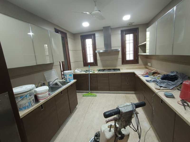 4 BHK Builder Floor 400 Sq. Yards for Sale in Safdarjung Enclave, Delhi