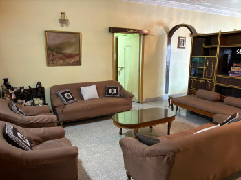 4 BHK Flat for Sale in Camac Street Area, Kolkata