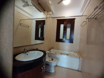 3 BHK Builder Floor for Sale in Kailash Colony, Delhi