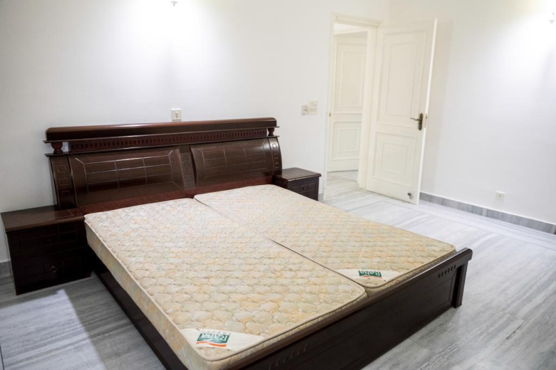 4 BHK Builder Floor 300 Sq. Yards for Sale in Greater Kailash, Delhi