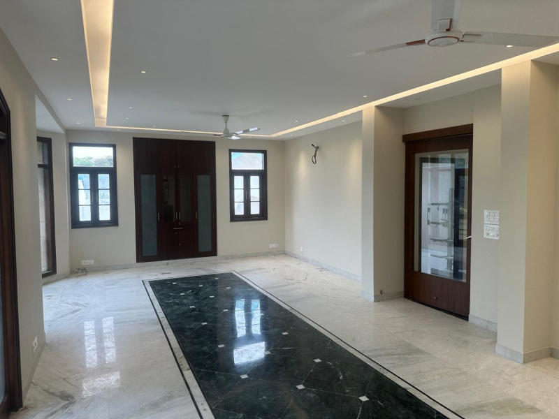 4 BHK Builder Floor 300 Sq. Yards for Sale in Safdarjung Development Area, Delhi