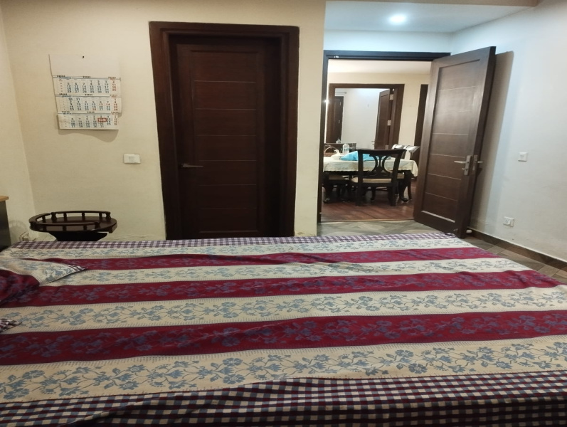 3.5 BHK Builder Floor 270 Sq. Yards for Rent in Anand Niketan, Delhi