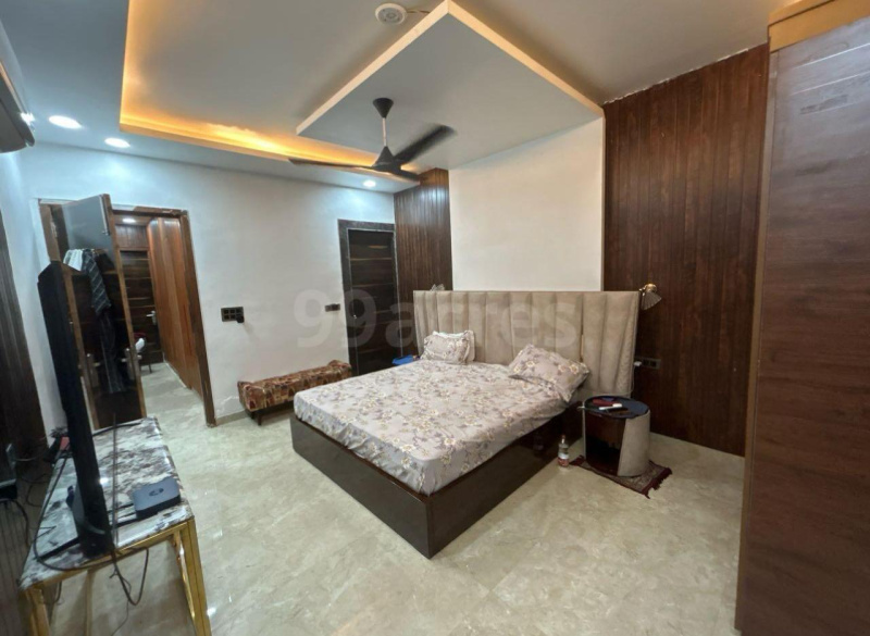 4.5 BHK Builder Floor 500 Sq. Yards for Rent in Westend, Delhi