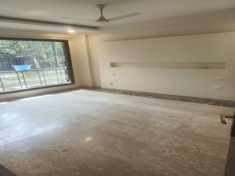 4.5 BHK Builder Floor 575 Sq. Yards for Sale in Malcha Marg, Delhi