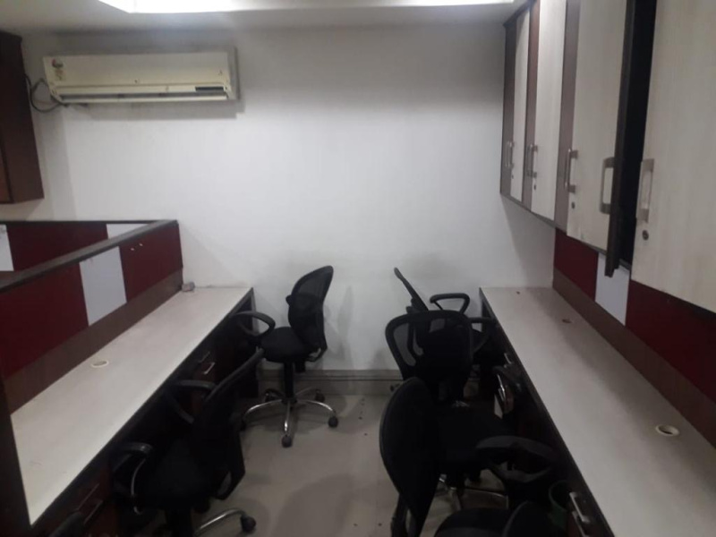  Office Space 3000 Sq.ft. for Rent in South Extension, Delhi