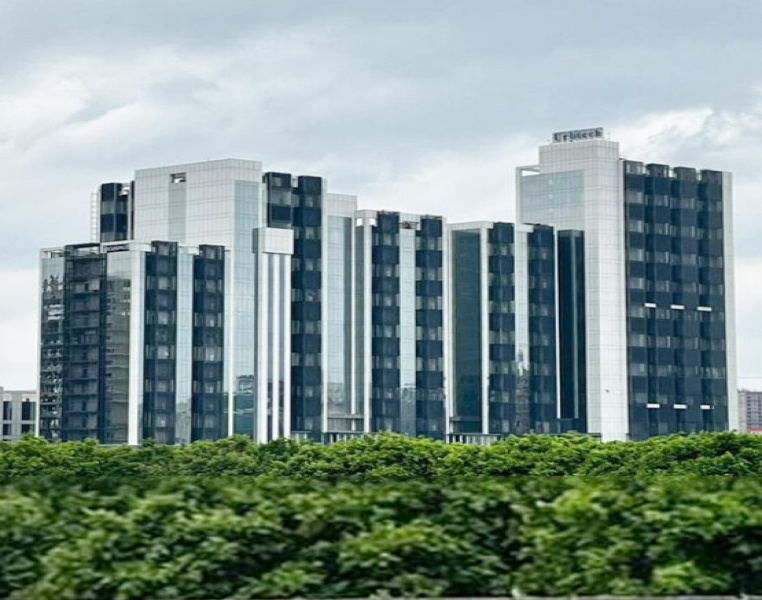  550 Sq.ft. Office Space for Sale in Sector 132 Noida