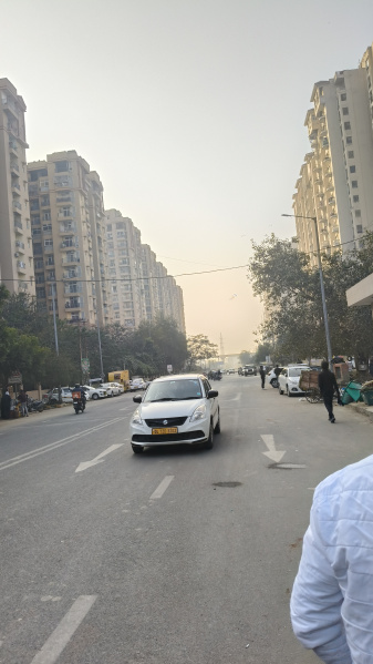  500 Sq. Yards Commercial Land for Sale in Sector 76 Noida