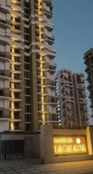 2 BHK 717 Sq.ft. Apartment for Sale in Surajpur, Greater Noida