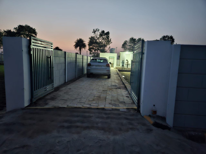 2 BHK 750 Sq. Yards Farm House for Sale in Garhmukteshwar, Hapur