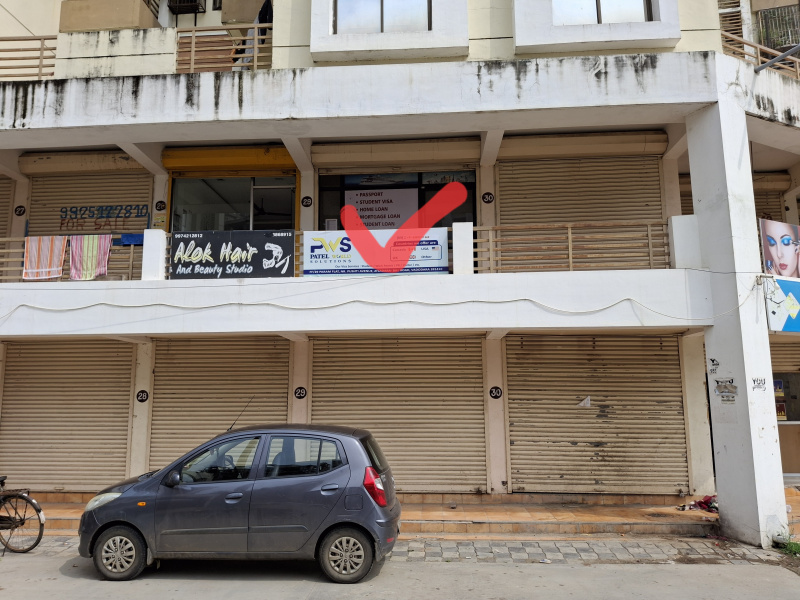  Commercial Shop 300 Sq.ft. for Sale in Bill, Vadodara