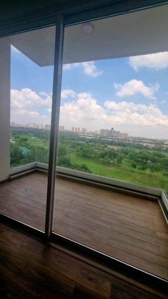 2.5 BHK 800 Sq.ft. Apartment for Sale in Techzone 4, Greater Noida