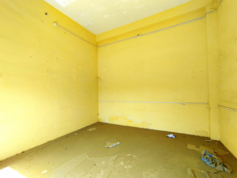  220 Sq.ft. Commercial Shop for Rent in Krishna Nagar, Mathura