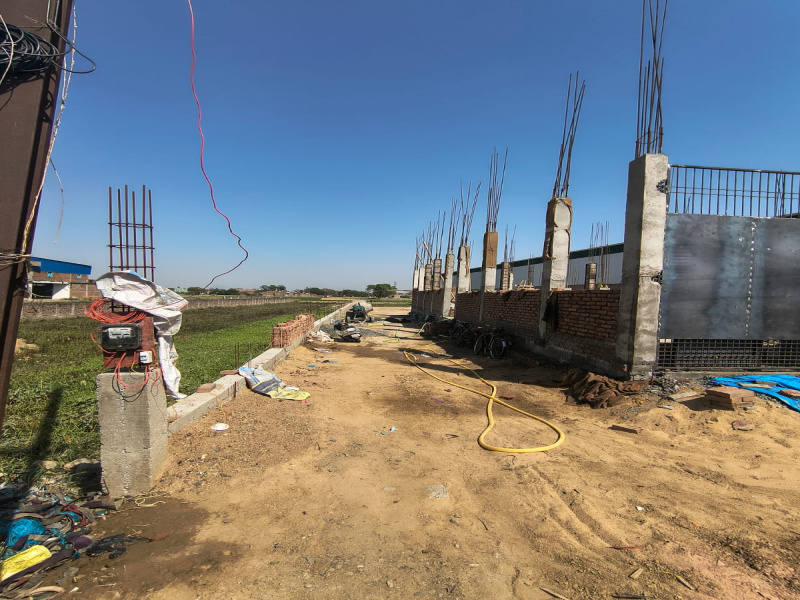 2400 Sq.ft. Commercial Land for Sale in Mahuli, Patna