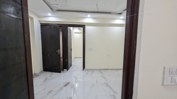 2 BHK Flat for Rent in Main Road, Greater Noida