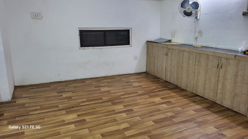  Commercial Shop 500 Sq.ft. for Rent in Bhosari, Pune