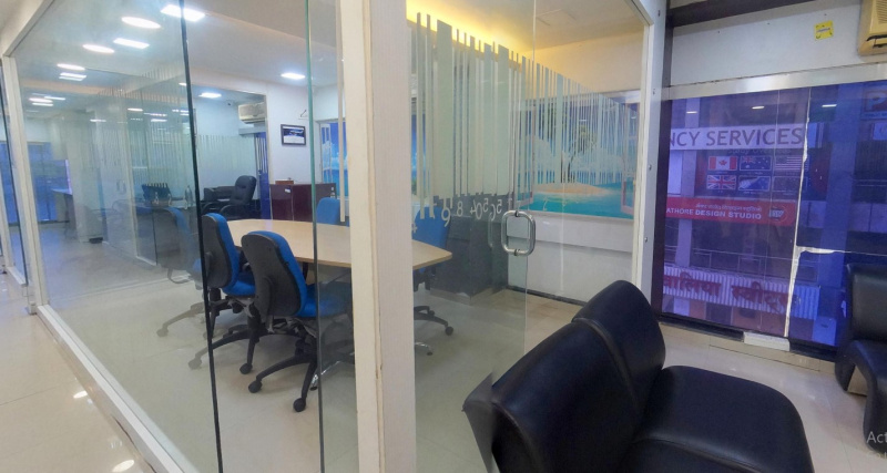  Office Space 1600 Sq.ft. for Rent in Vastrapur, Ahmedabad