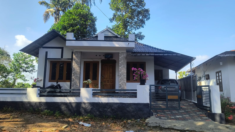 3 BHK House 1200 Sq.ft. for Sale in Thodupuzha, Idukki