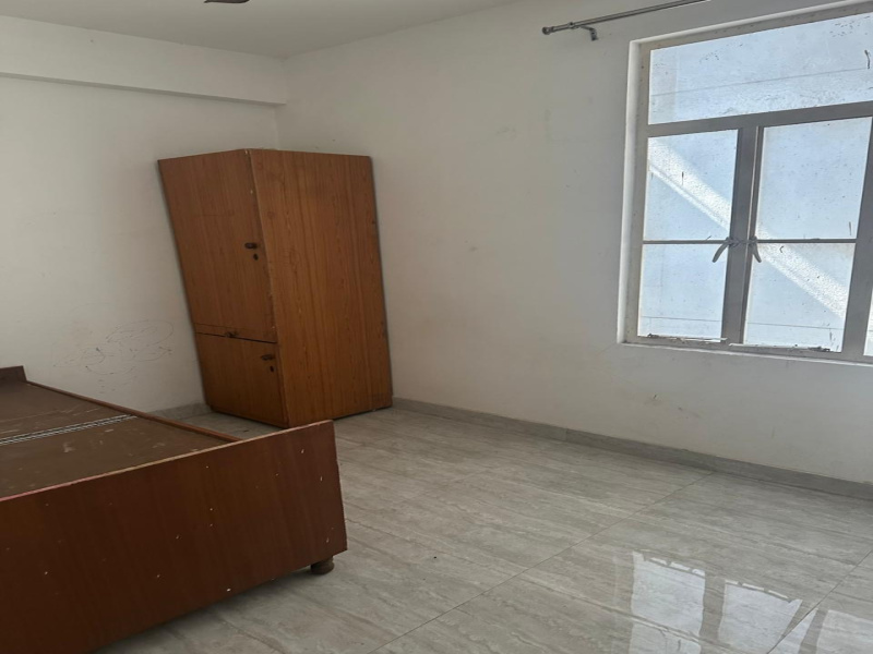 2 BHK Apartment 500 Sq.ft. for Rent in Sector 107 Gurgaon