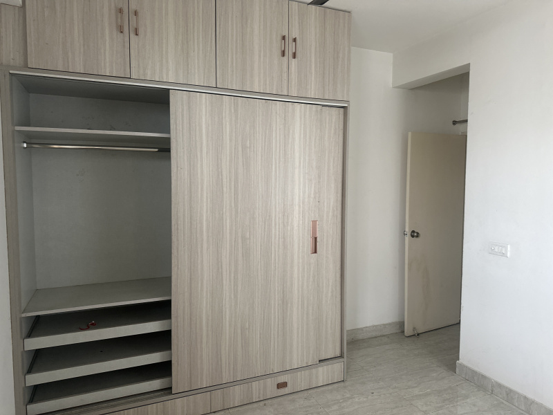 2 BHK Apartment 1050 Sq.ft. for Rent in Sector 107 Gurgaon