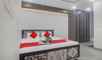 2 BHK Flat for Rent in Pitampura, Delhi