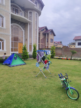  Guest House for Sale in Hyderpora, Srinagar