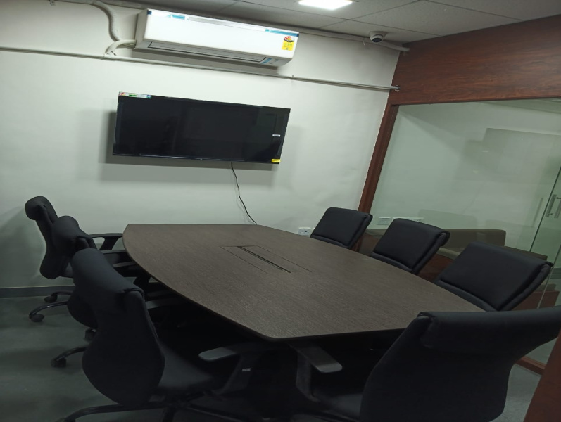  Office Space 2122 Sq.ft. for Rent in Ghatkopar West, Mumbai