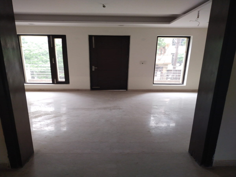 5 BHK Villa 180 Sq. Meter for Sale in Sector 41 Noida