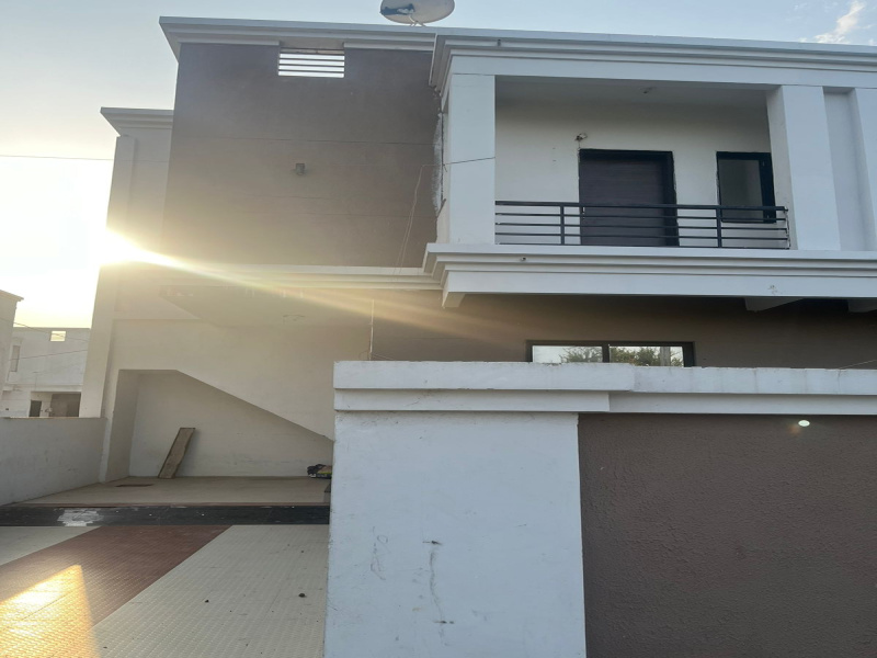 4 BHK House 1100 Sq.ft. for Sale in Anklav, Anand