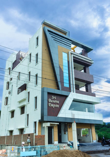  1839 Sq.ft. Commercial Shop for Rent in Mallamgunta, Tirupati
