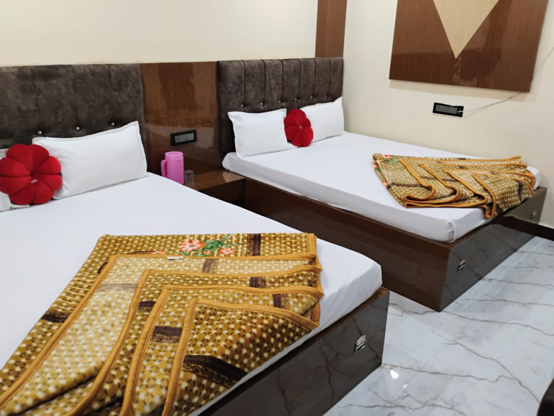  Hotels 1500 Sq.ft. for Sale in Nanakheda, Ujjain