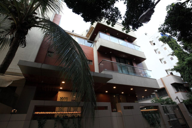 8 BHK Villa 12000 Sq.ft. for Sale in Kandivali West, Mumbai