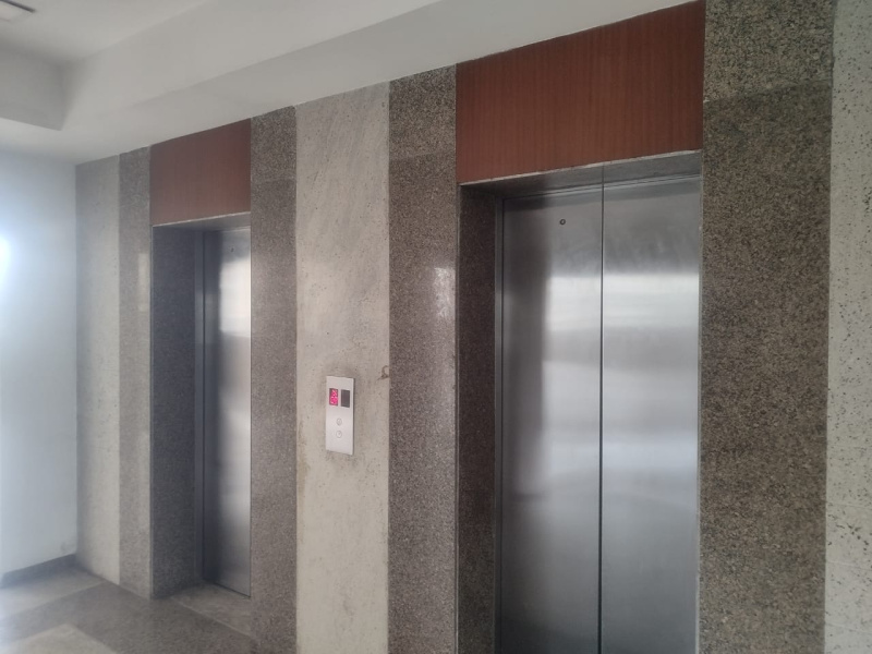  Office Space 6630 Sq.ft. for Sale in Amboli, Andheri West, Mumbai