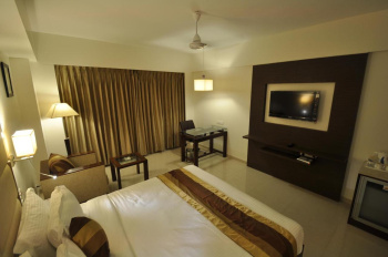  Residential Plot for Sale in Tardeo, Mumbai