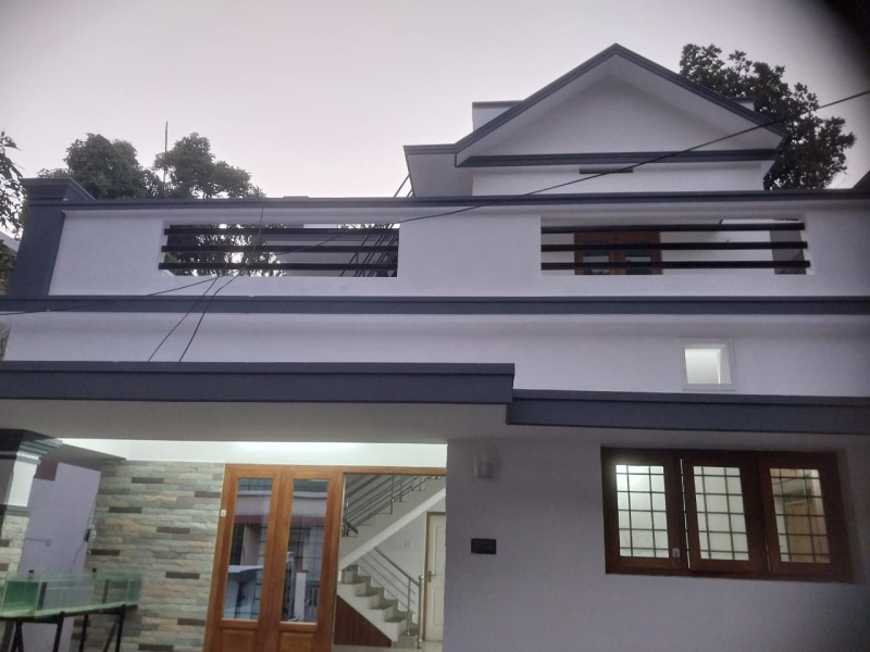 3 BHK House 1600 Sq.ft. for Sale in Puthen Krishu, Kochi