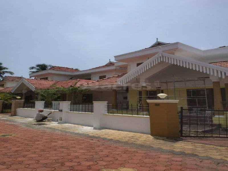 4 BHK Villa 2700 Sq.ft. for Sale in Kadamakkudy, Ernakulam