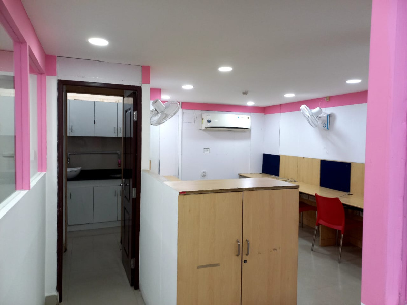  Office Space 1500 Sq.ft. for Rent in Palarivattom, Kochi