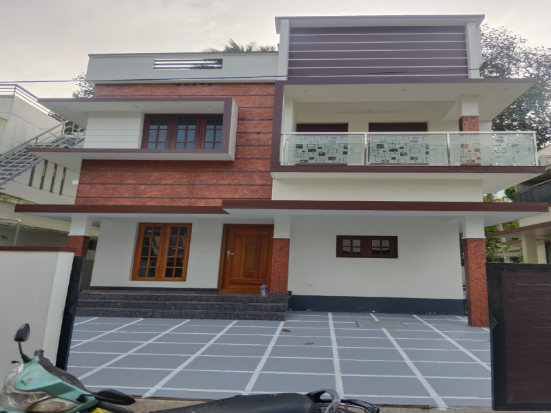4 BHK House 1600 Sq.ft. for Sale in Mamangalam, Kochi