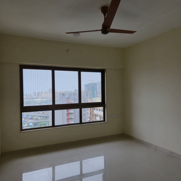 2 BHK Apartment 750 Sq.ft. for Sale in Malad West, Mumbai