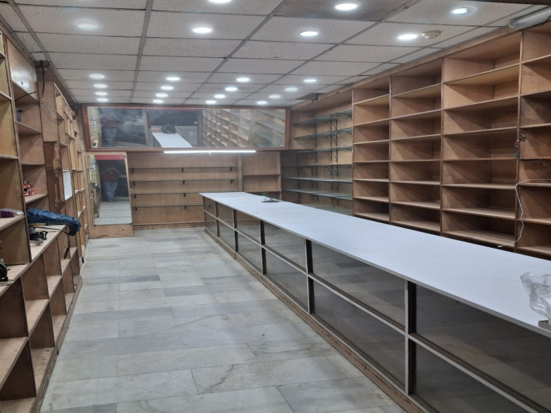  Commercial Shop 350 Sq.ft. for Rent in Shipra Suncity, Indirapuram, Ghaziabad