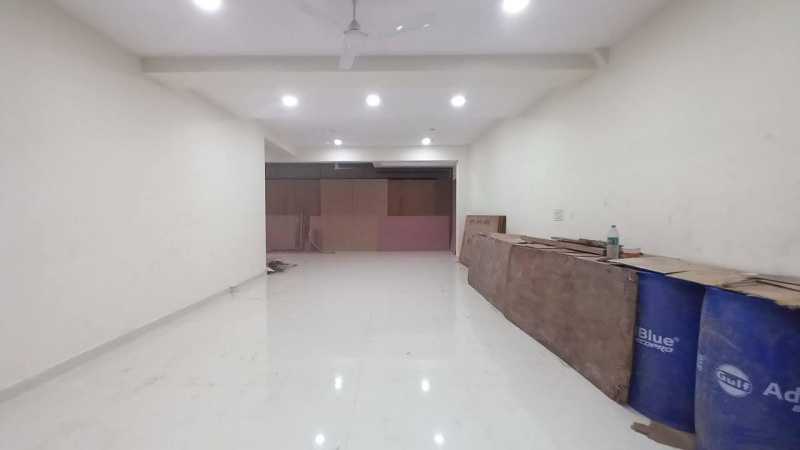  Showroom 3000 Sq.ft. for Rent in Lashkar, Gwalior